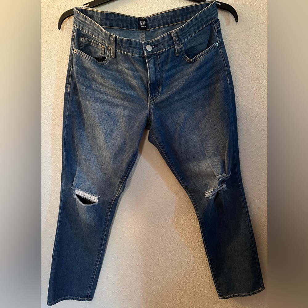 GAP Women's Straight Leg Jeans in Blue